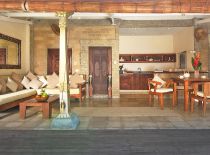 Villa Kubu Deluxe One Bedroom, Living room area